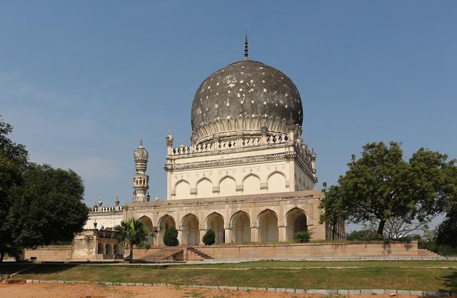 Qutb Shahi tombs